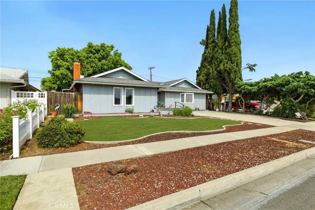 Fullerton, CA 92835,3101 Maple Avenue