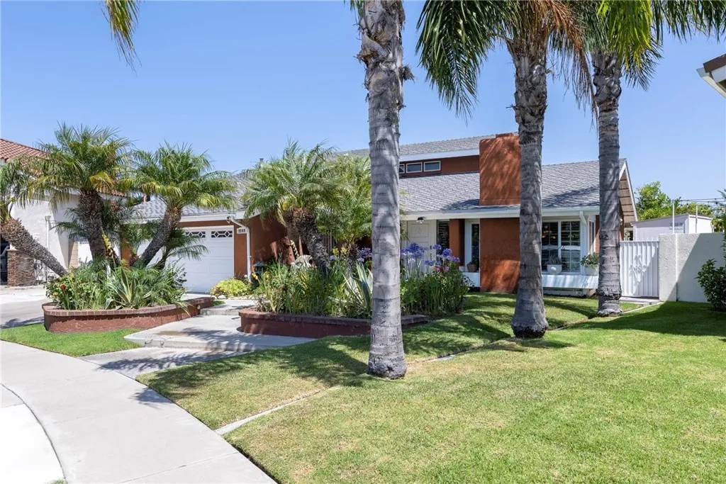 Fountain Valley, CA 92708,9909 Merced River Avenue