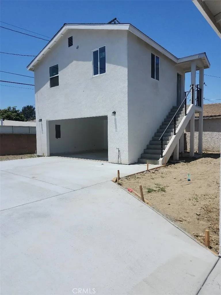 South Gate, CA 90280,10531 Alexander Avenue