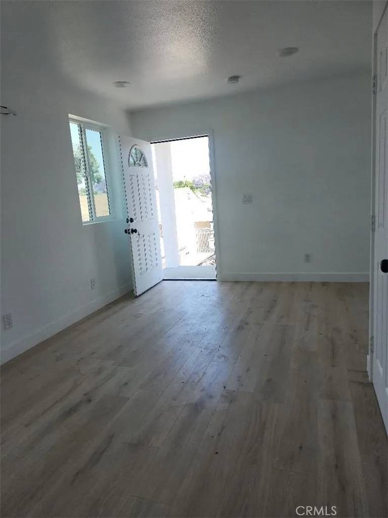 South Gate, CA 90280,10531 Alexander Avenue