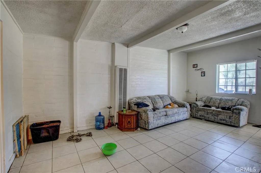 San Jacinto, CA 92583,193 W Washburn Avenue