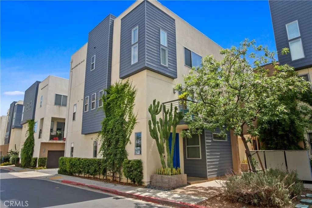 Montebello, CA 90640,1019 Sequoia Place