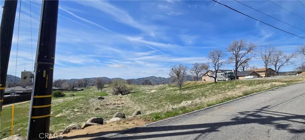 Tehachapi, CA 93561,17701 Bold Venture