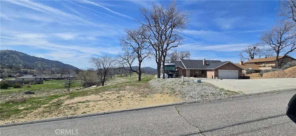 Tehachapi, CA 93561,17701 Bold Venture