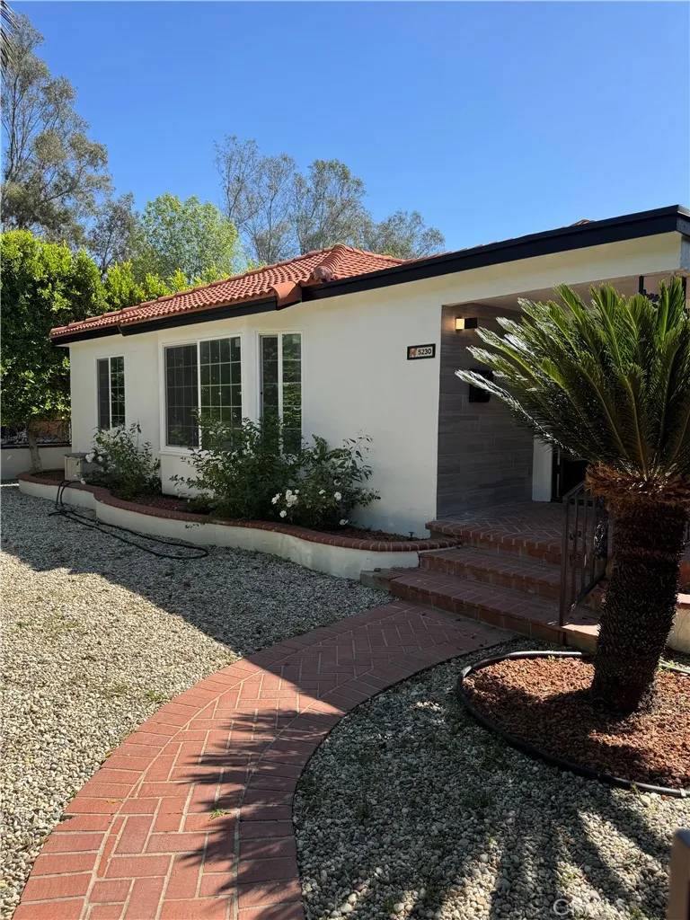 Encino, CA 91436,5230 Seville Avenue
