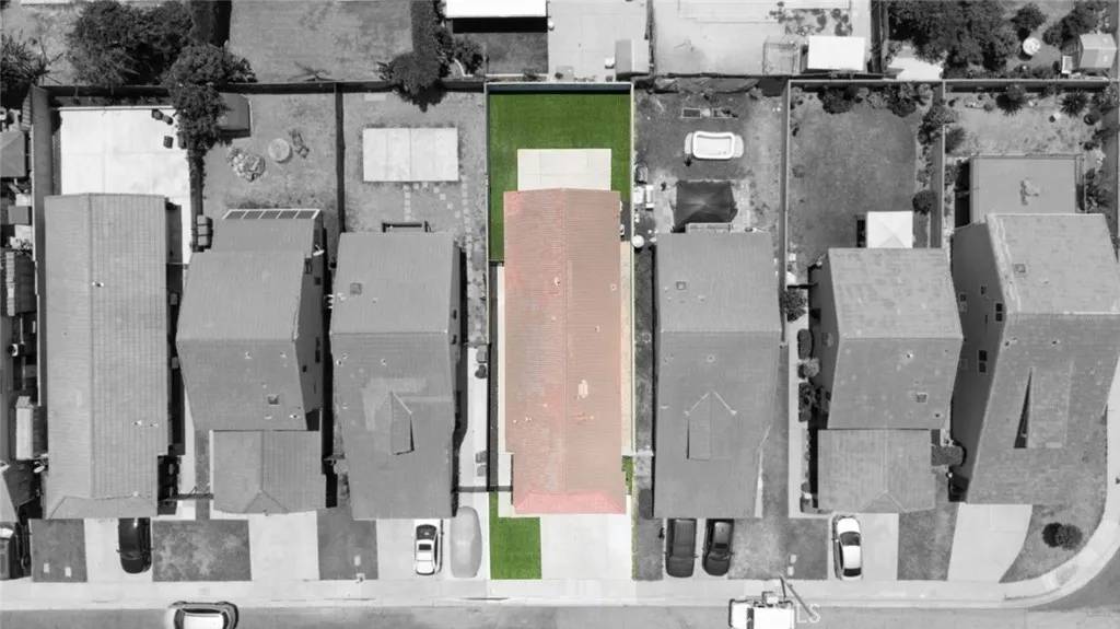 Compton, CA 90220,530 W Cypress Street