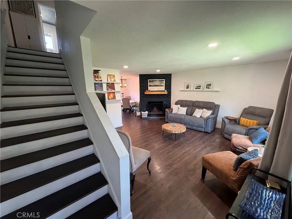 Santa Ana, CA 92706,1107 W Memory Lane #17B