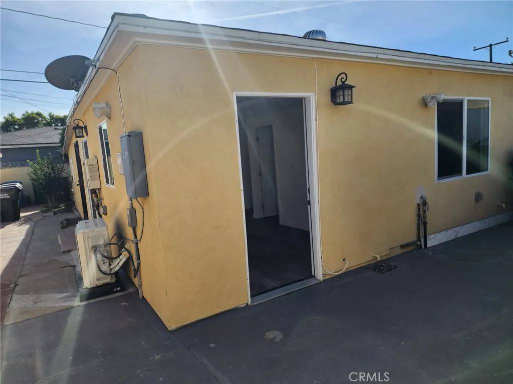 Paramount, CA 90723,6824 Marcelle Street