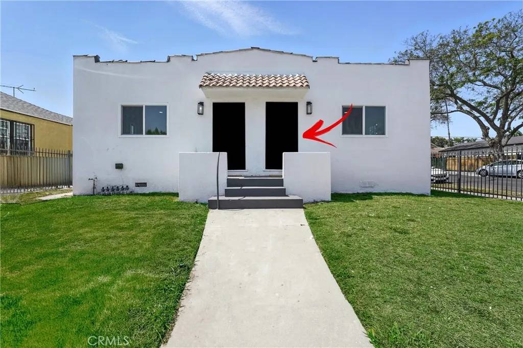 Los Angeles, CA 90047,1458 W 80th Street