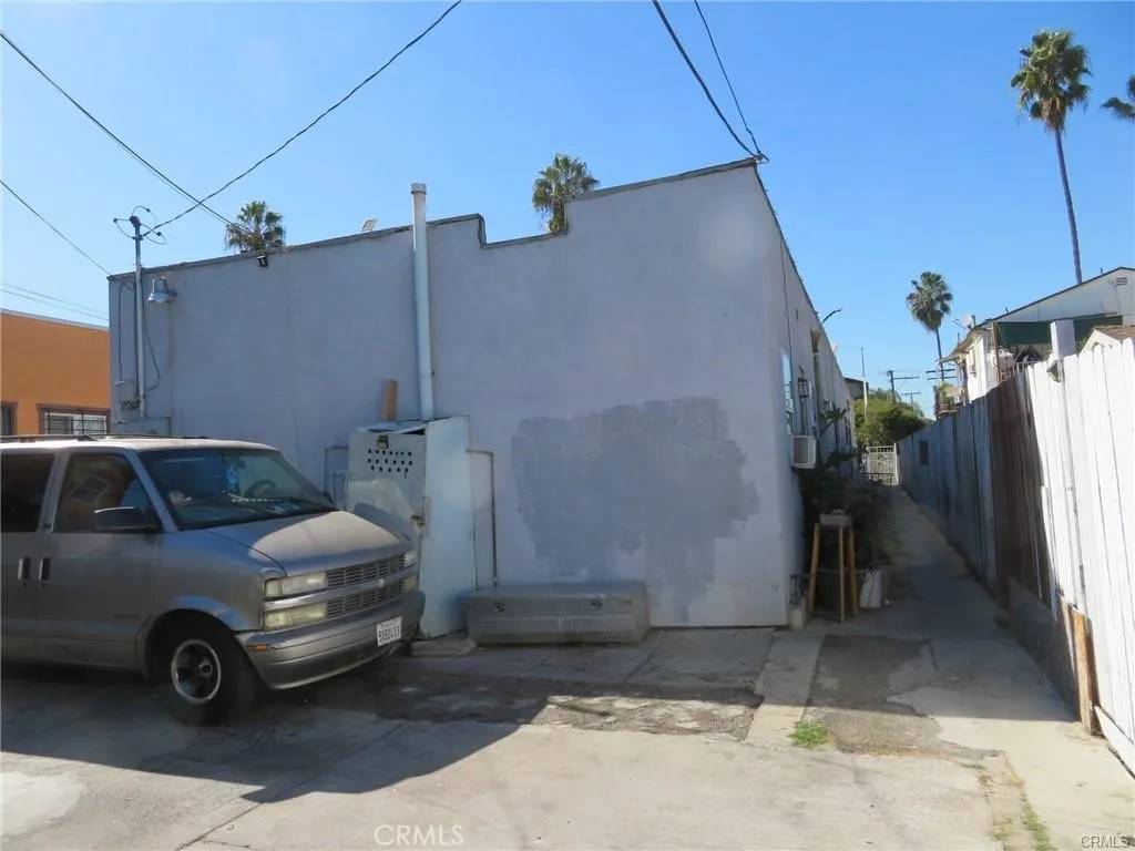 Long Beach, CA 90813,1636 PACIFIC Avenue
