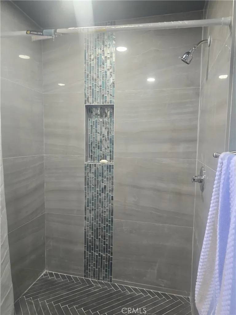 Downey, CA 90241,7213 Via Rio Nido