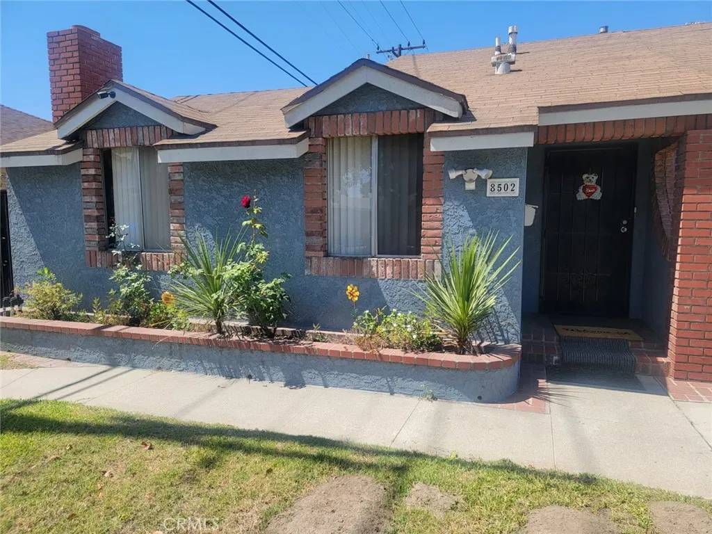 Downey, CA 90242,8502 Borson Street