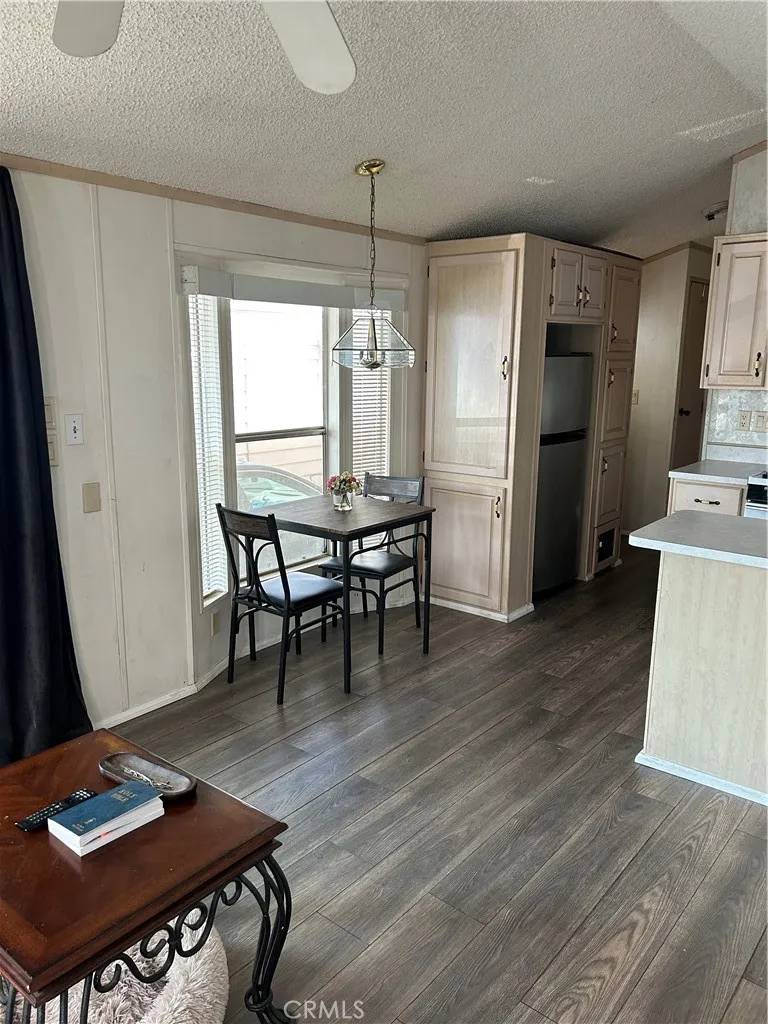 Montebello, CA 90640,630 S Maple South #49