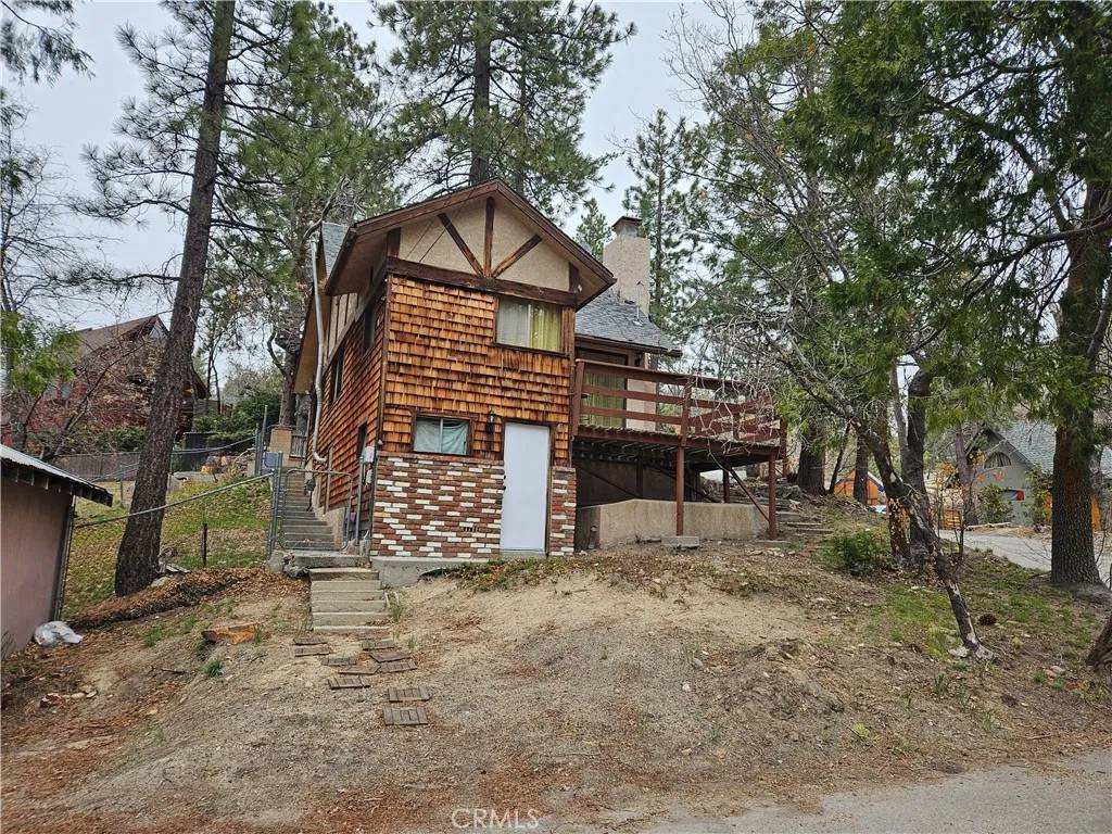 Running Springs, CA 92382,32868 Deer Lane