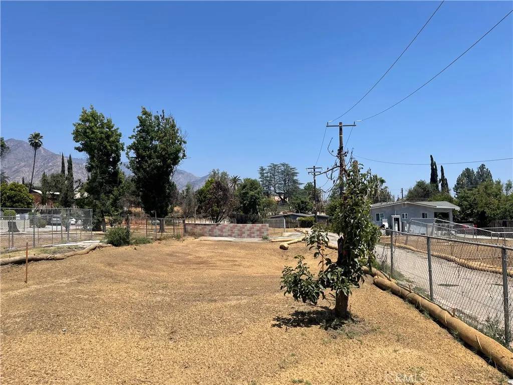 Altadena, CA 91001,2252 Glenrose