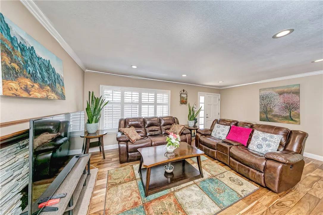 Fullerton, CA 92835,2991 Gingerwood Circle