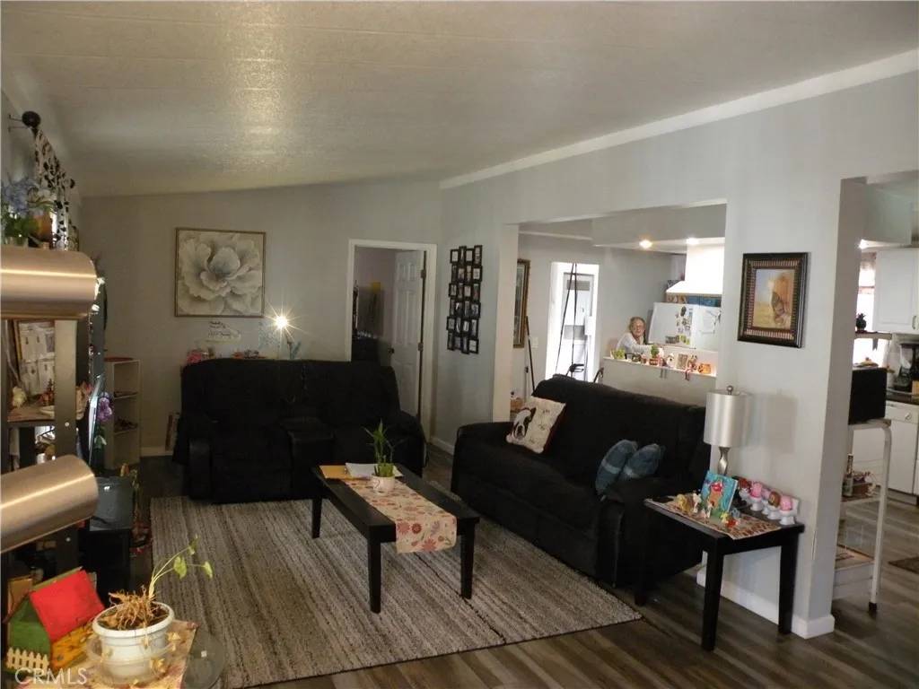 Perris, CA 92571,350 E San Jacinto #121