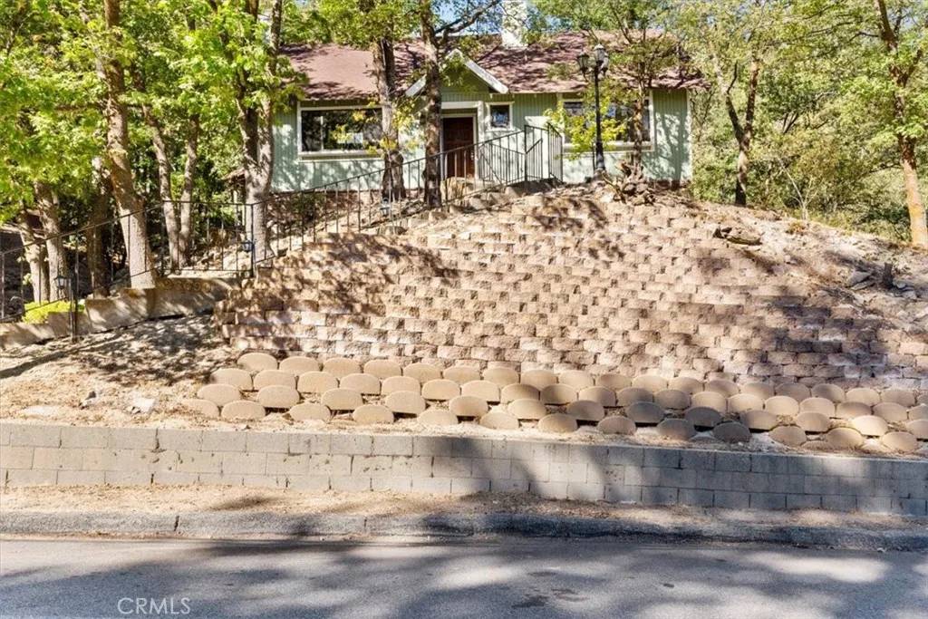 Lake Arrowhead, CA 92391,26690 Thunderbird Drive