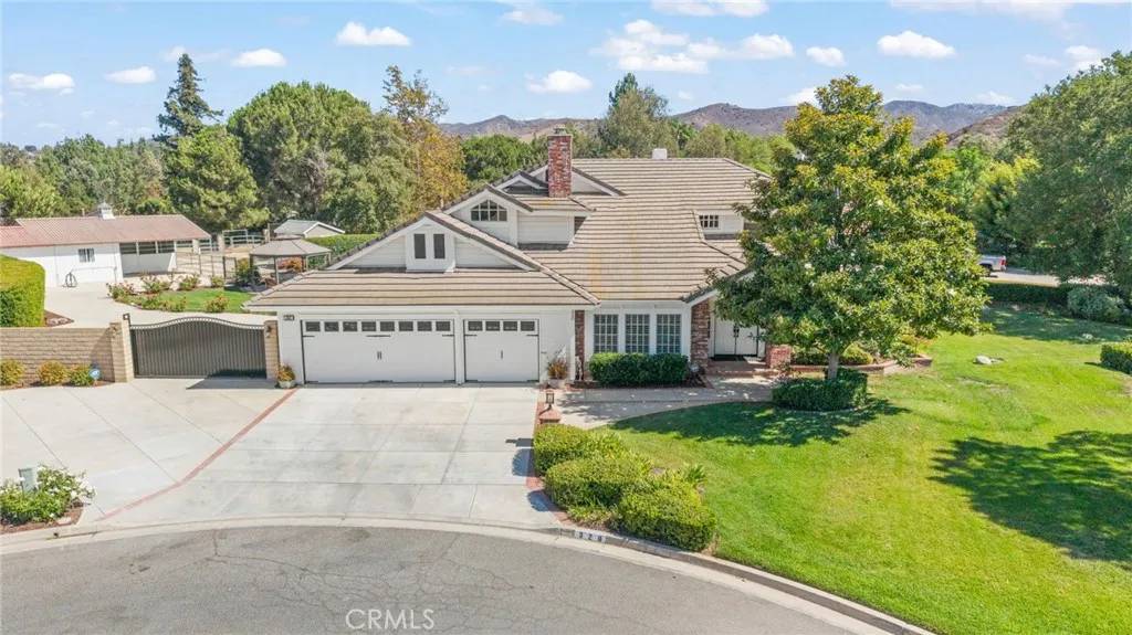 Simi Valley, CA 93065,320 Forelock Court