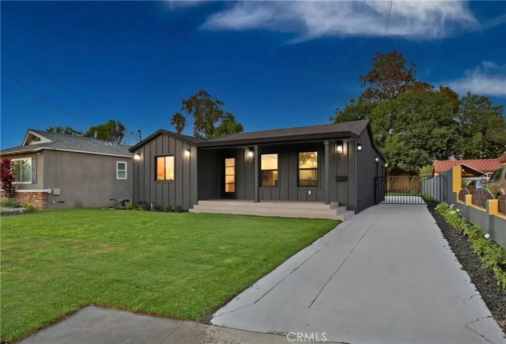 Downey, CA 90240,8343 Vista Del Rio Avenue