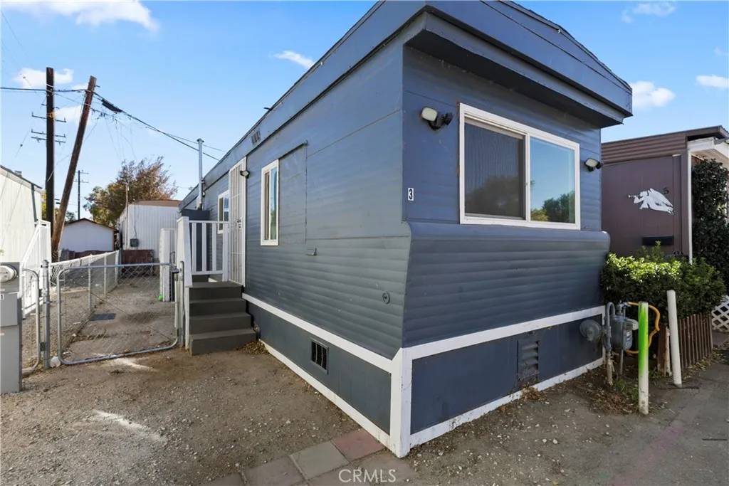 Victorville, CA 92395,16397 D Street #3