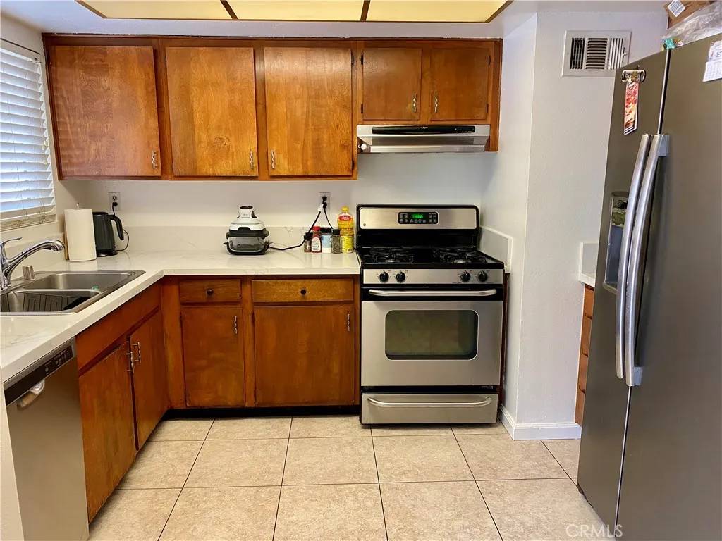 Fontana, CA 92336,16010 Ramona Drive