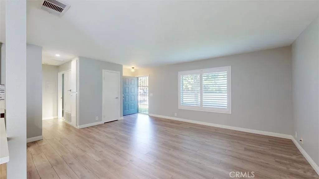 Azusa, CA 91702,872 W Sierra Madre