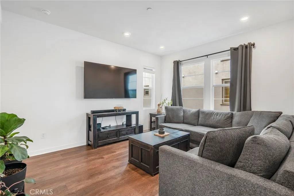 Gardena, CA 90247,1420 Azalea Circle