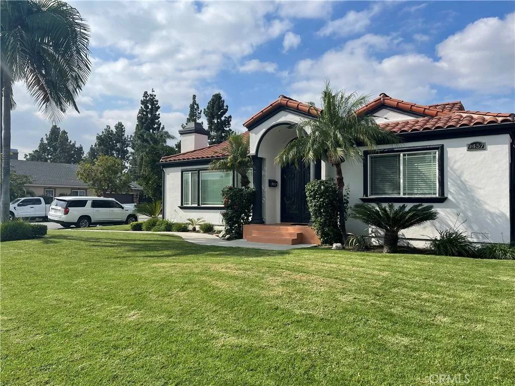 Downey, CA 90241,9457 Gotham