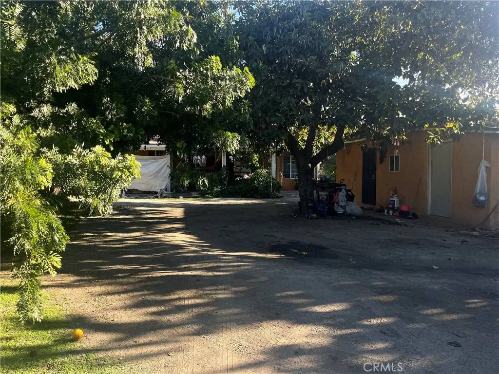 Downey, CA 90240,8635 Paramount