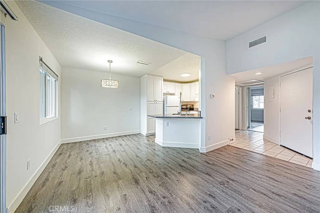 Corona, CA 92882,2608 avenida del vista