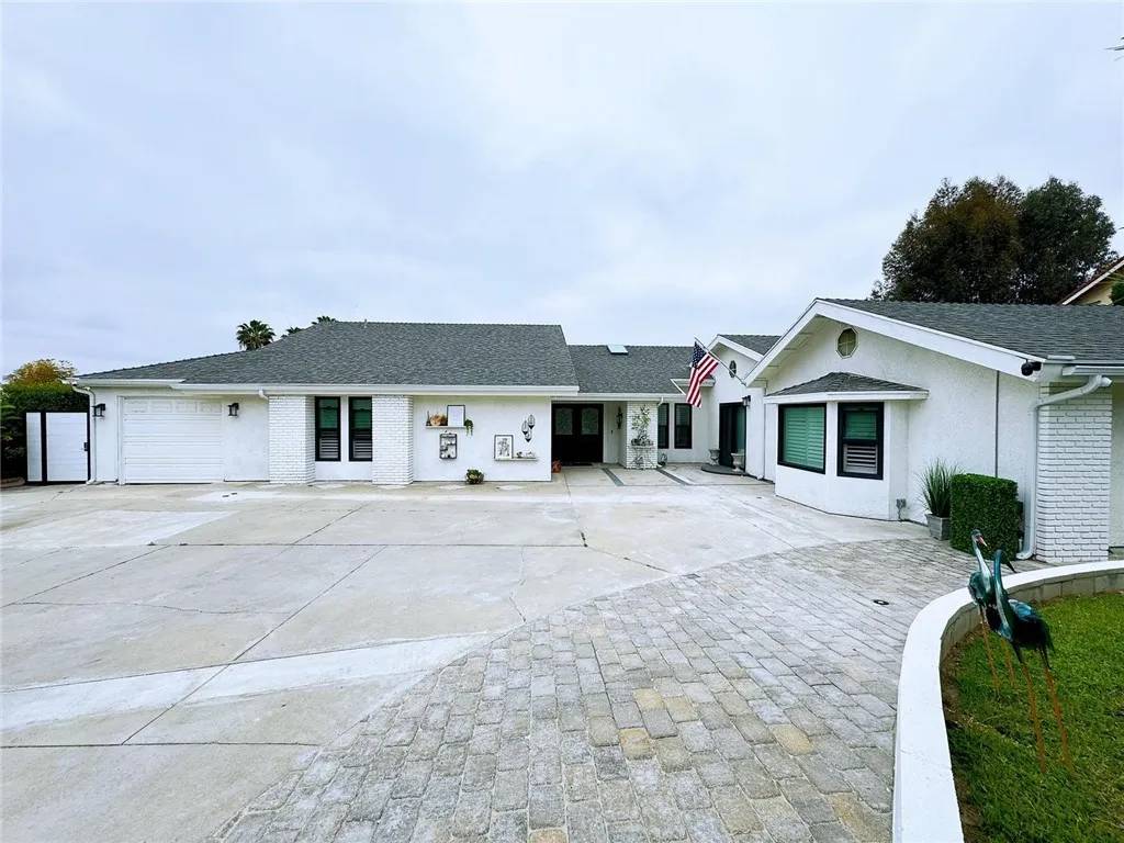 Walnut, CA 91789,20139 LAKE CANYON DR.