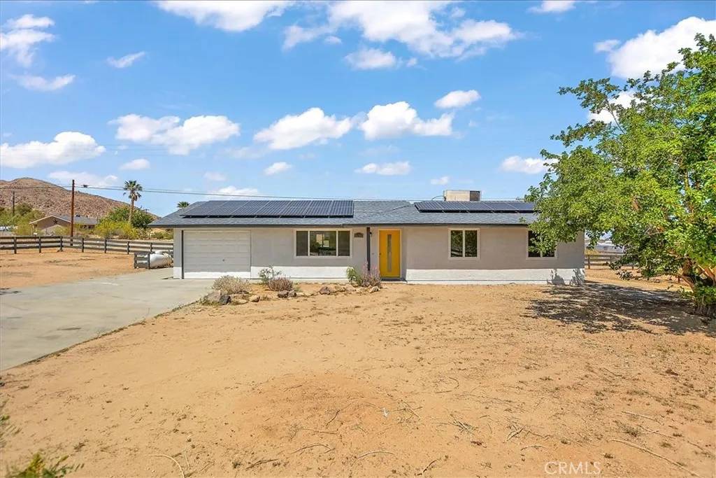 Joshua Tree, CA 92252,61754 Calle Los Amigos