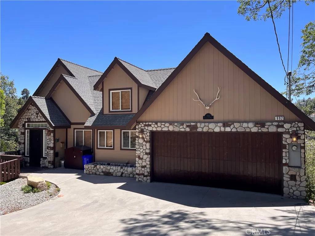 Lake Arrowhead, CA 92352,992 Sandalwood Drive