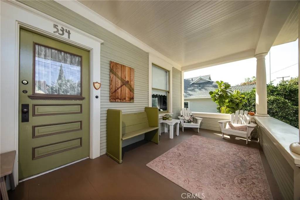 Redlands, CA 92373,534 S 4th Street