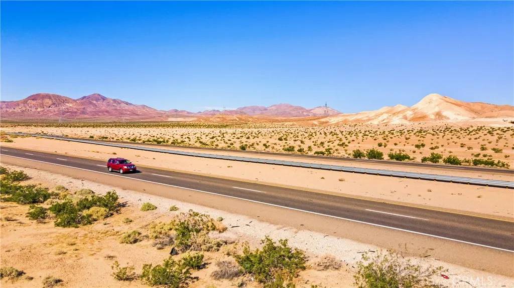 Yermo, CA 92398,17 Yermo