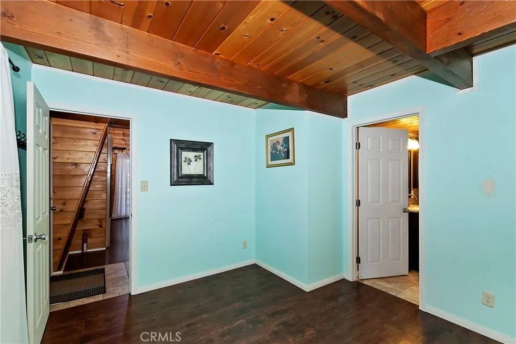 Running Springs, CA 92382,1906 Oakleaf Court