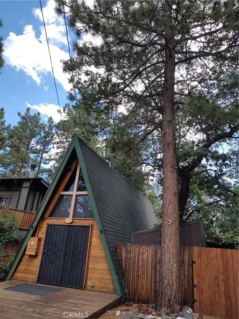 Sugarloaf, CA 92386,433 Santa Barbara