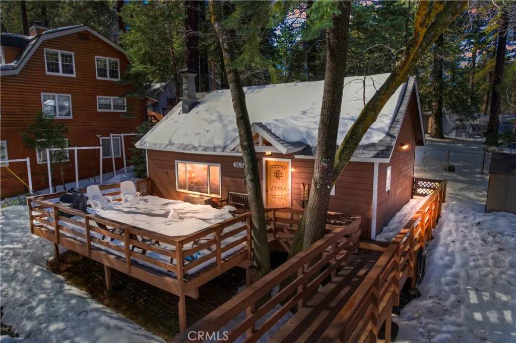 Running Springs, CA 92382,32135 West Drive