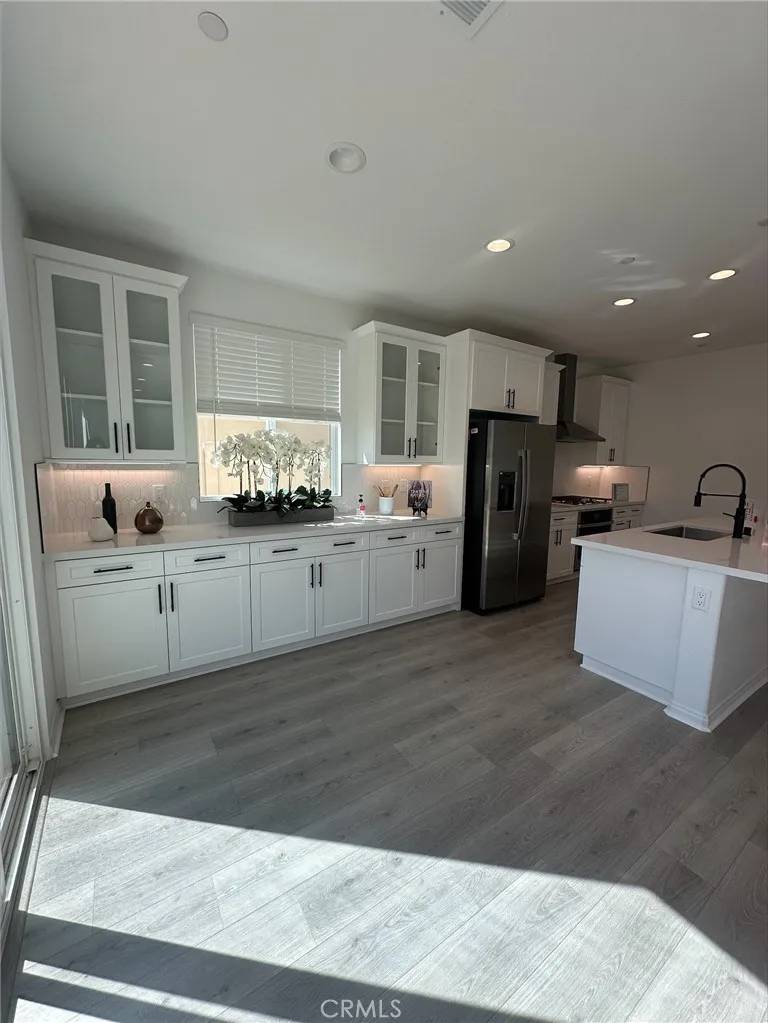 Corona, CA 92883,23826 Moonrise Court