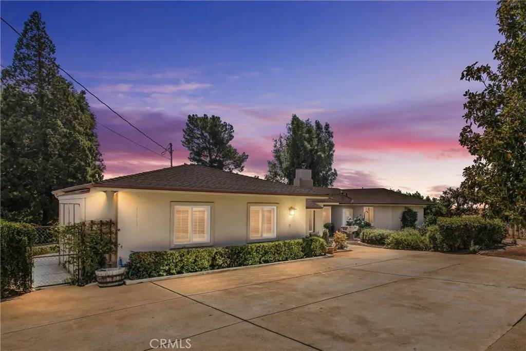 Banning, CA 92220,10925 Bluff Street