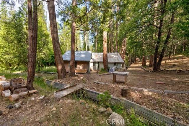 Wawona, CA 95389,7992 Koon Hollar Rd