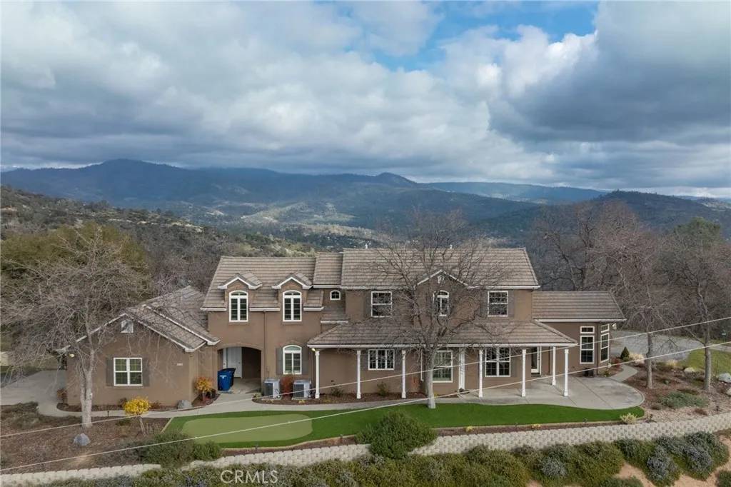 Oakhurst, CA 93644,42139 Old Yosemite Road