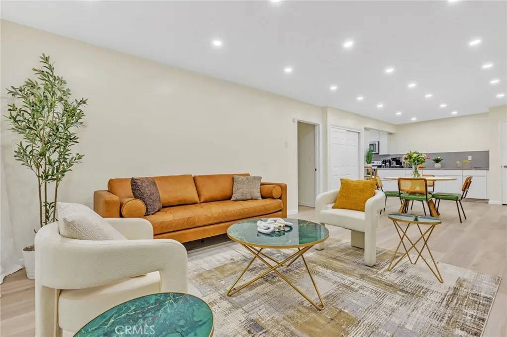 Culver City, CA 90230,6199 Canterbury Drive #101