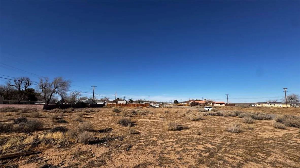 North Edwards, CA 93523,13103 Margo