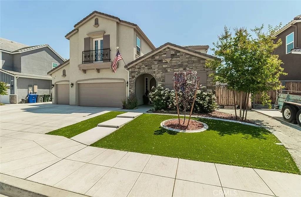 Clovis, CA 93619,1523 N Ryan Avenue