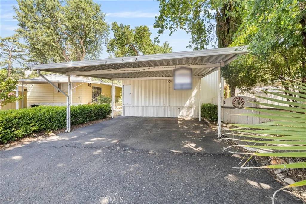 Sanger, CA 93657,339 N Frankwood #6