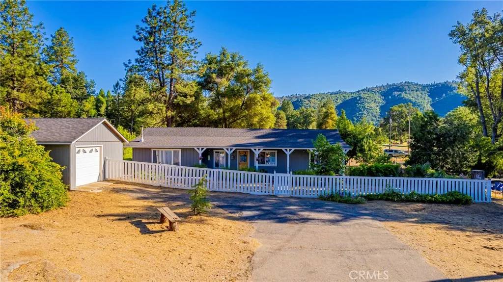 Oakhurst, CA 93644,41092 Highway 49