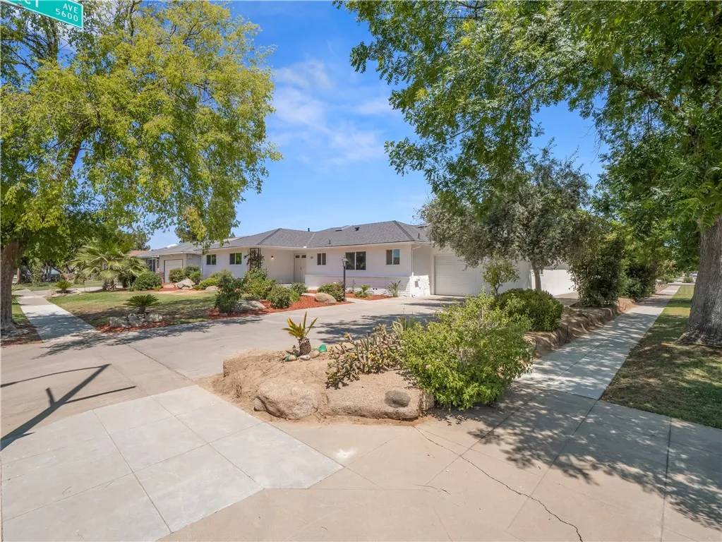 Fresno, CA 93711,3236 W Browning Avenue