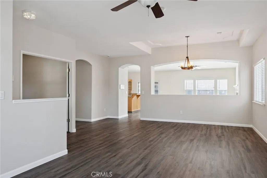 Lemoore, CA 93245,525 Mallard Avenue